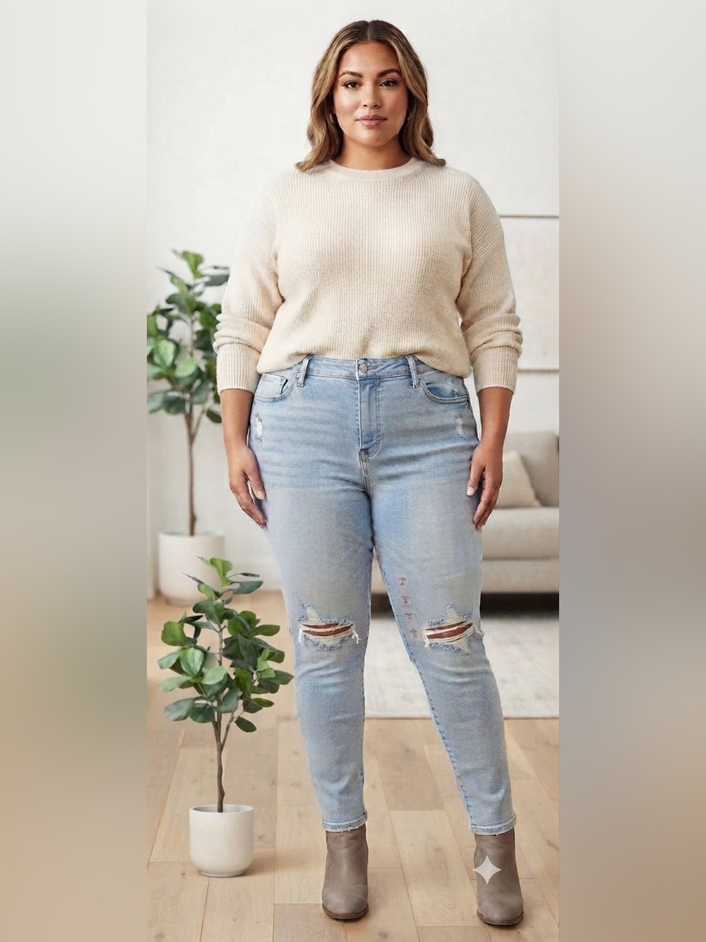 Old Navy Plus Extra Stretch Distressed Jeans Size 28 Women Plus NWT
